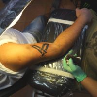 cum se face un tatuaj 0022