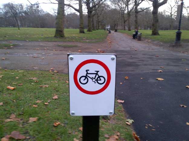 interzis-bicicletelor