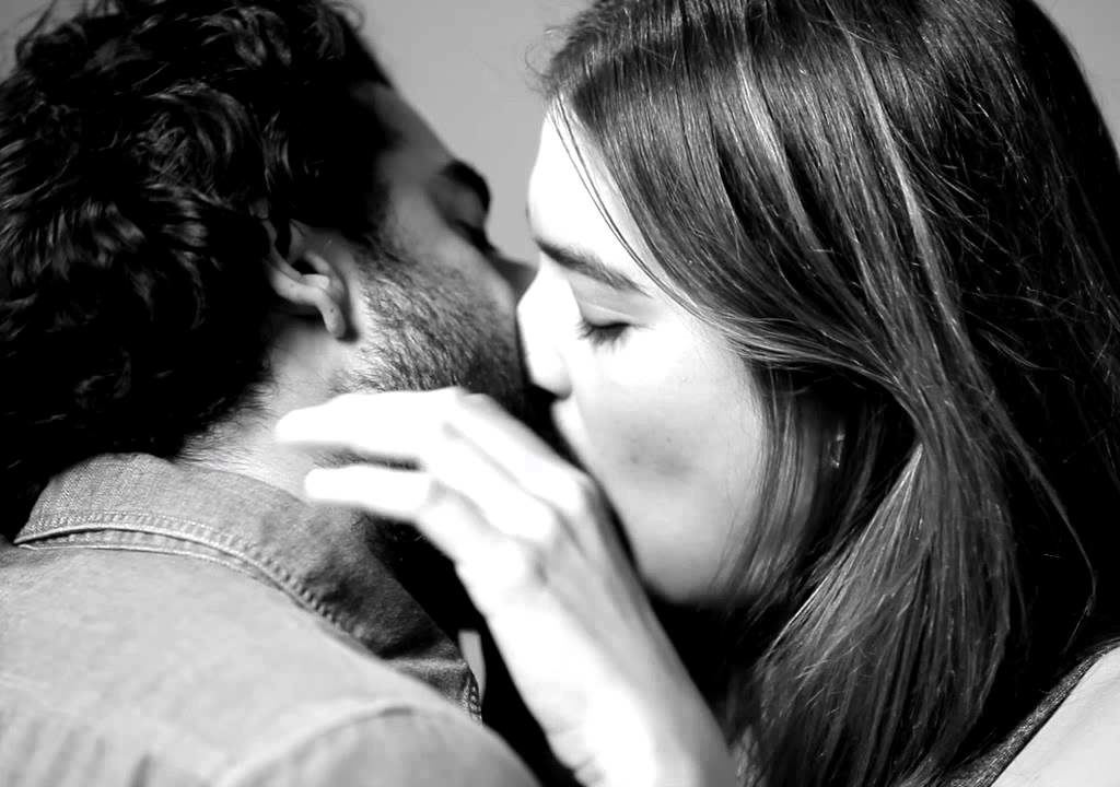 iti mai aduci primul sarut