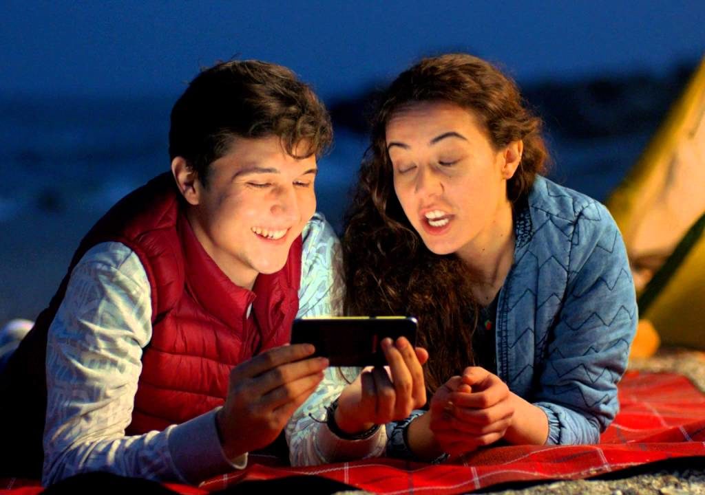 binging cu net nelimitat de la v