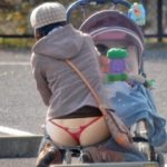 Atunci când fotograful te surprinde în poziții nefirești 20