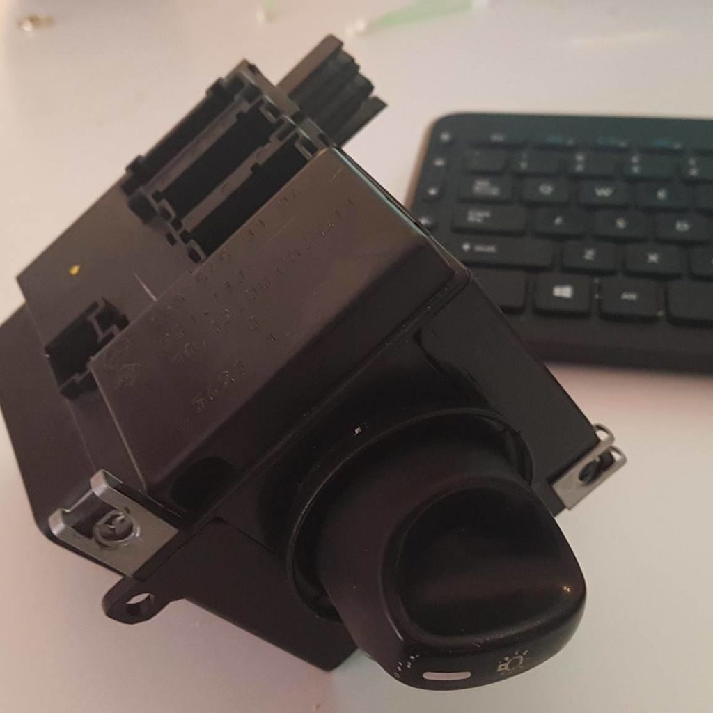 bloc lumini mercedes a140