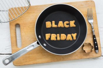 Discuții despre Black Friday, oferte interesante, cumpărături interesante