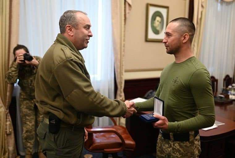 El este Roman Gribov