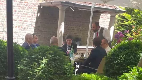 Cum ne vinde Nicușor la AUR